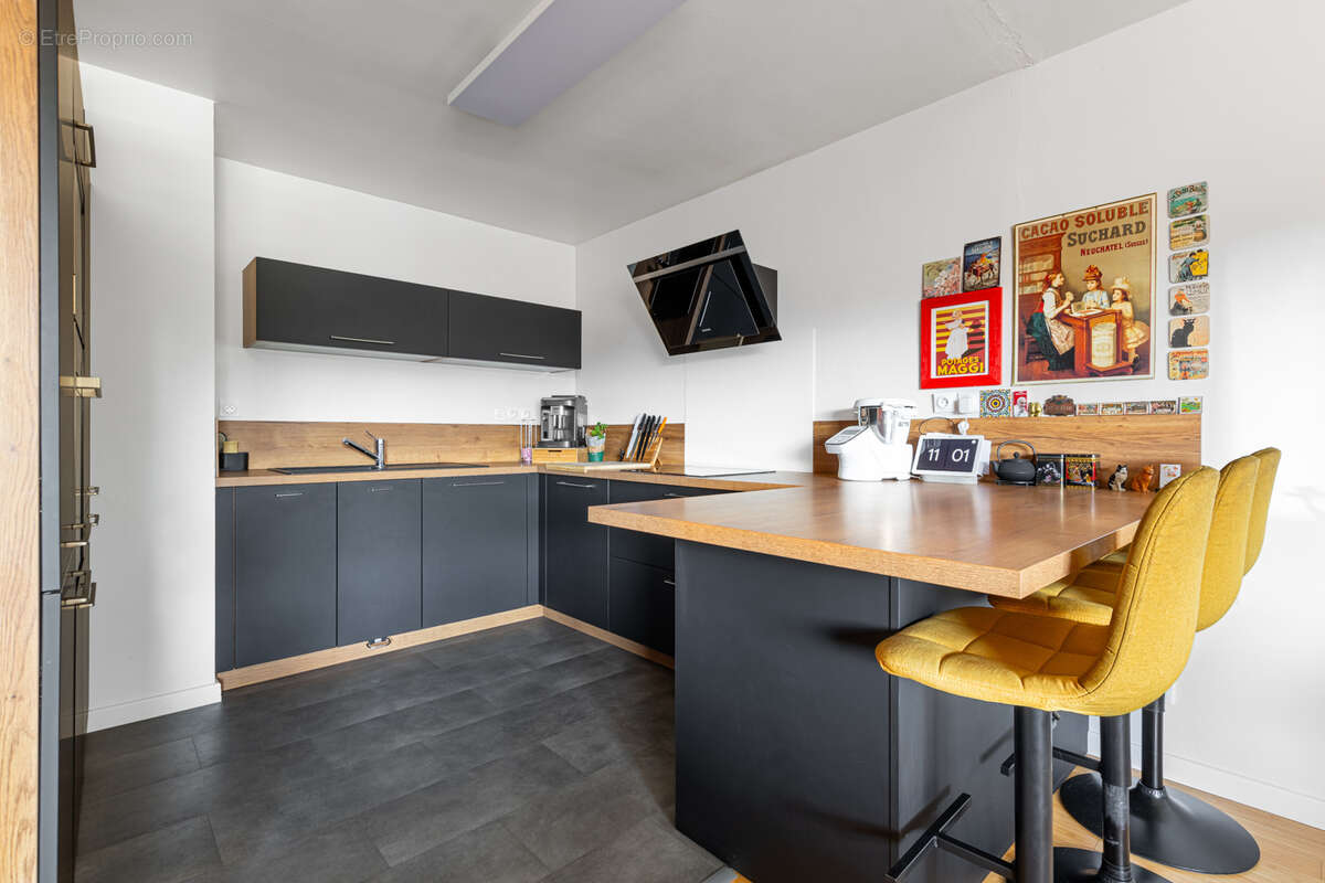 Appartement à POISY