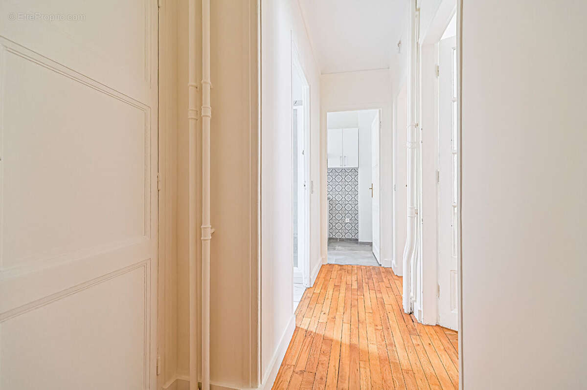 Appartement à PARIS-20E