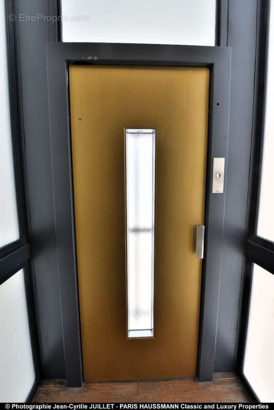 Appartement à PARIS-8E