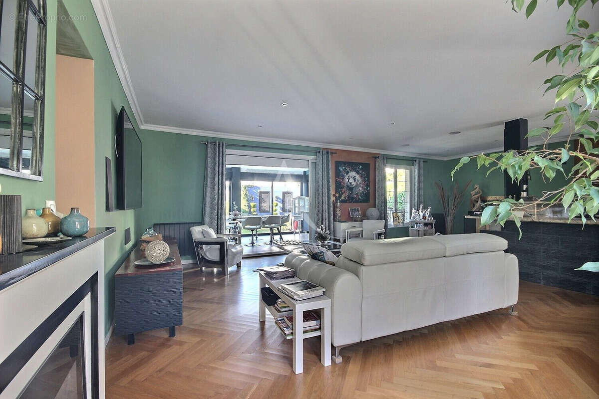 Maison à CONFLANS-SAINTE-HONORINE