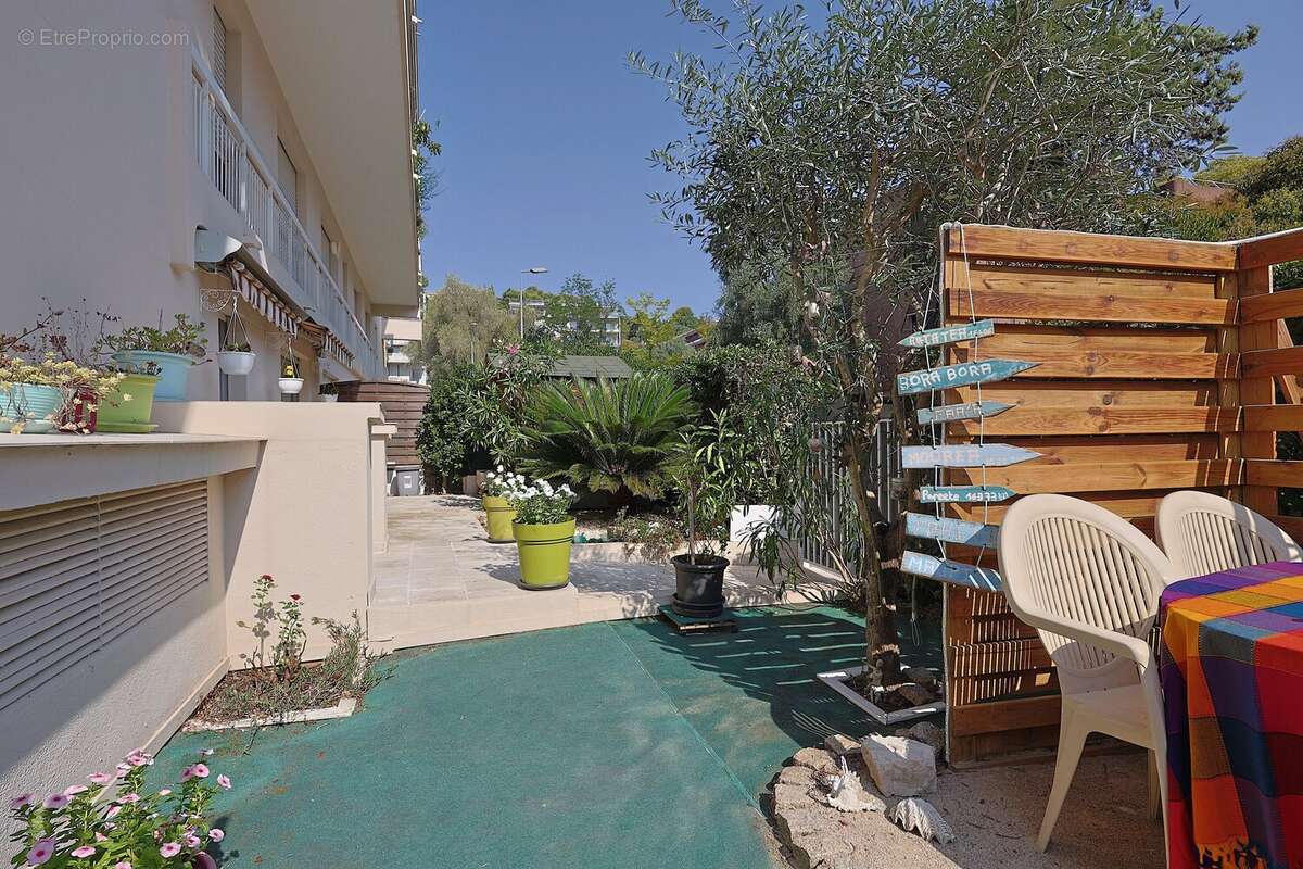 Appartement Vallauris 2 pièce(s) 55 m2 rez de jardin - photo 13