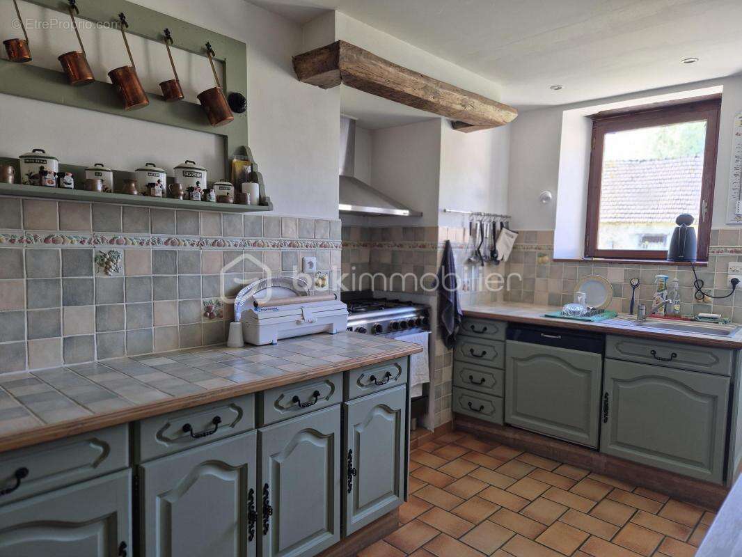 Maison à POILLY-LEZ-GIEN