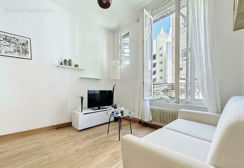Appartement à PARIS-19E