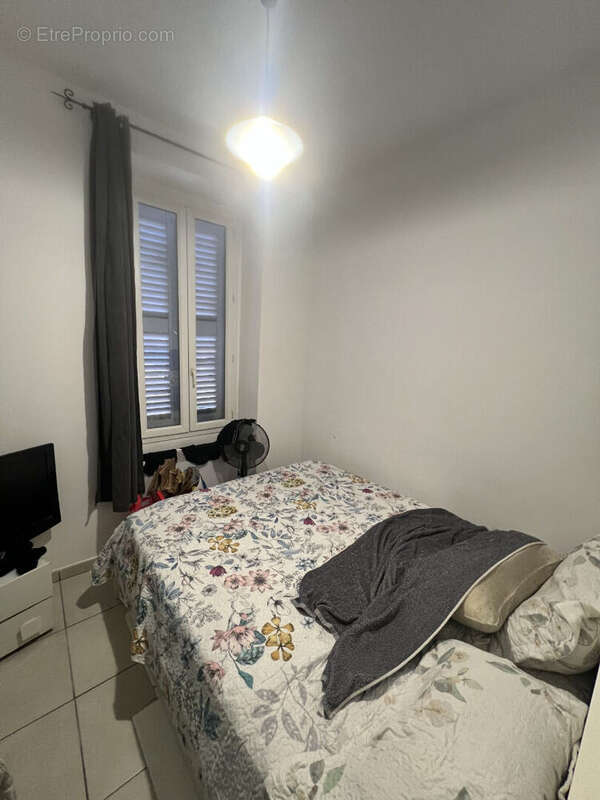 Appartement à MARSEILLE-5E