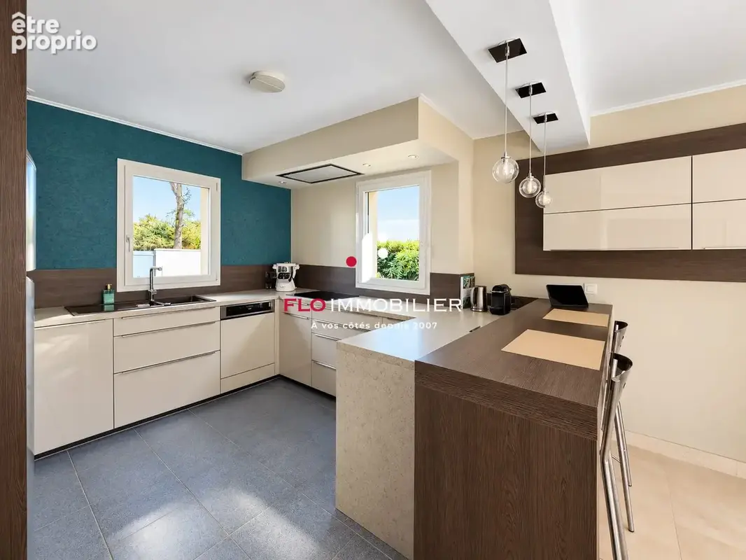 Maison 8 pièces 232 m² à vendre à Caen (14000) - photo 3