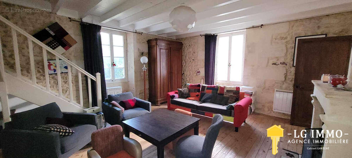 Maison à SAINT-FORT-SUR-GIRONDE