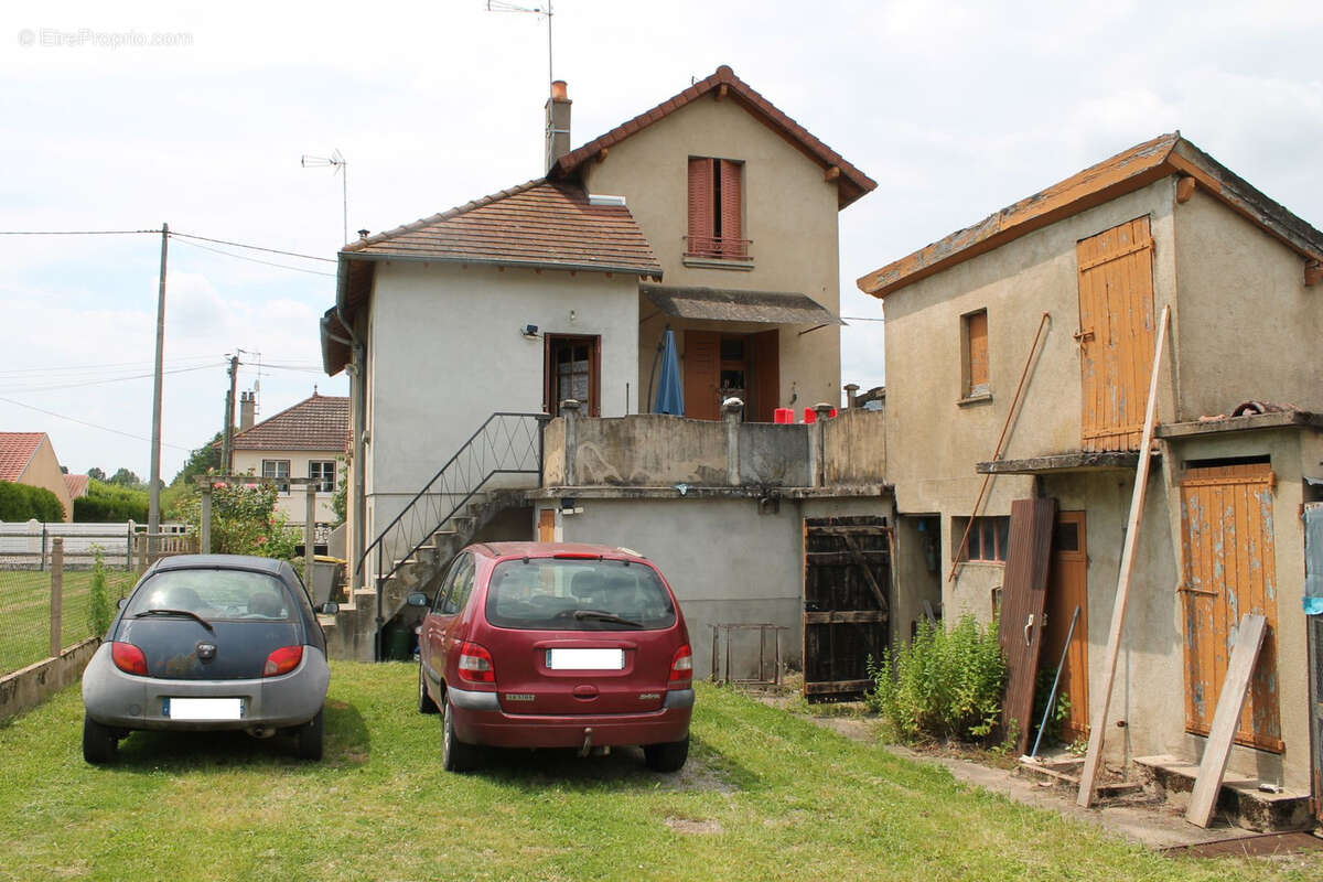 Maison à COSNE-D'ALLIER