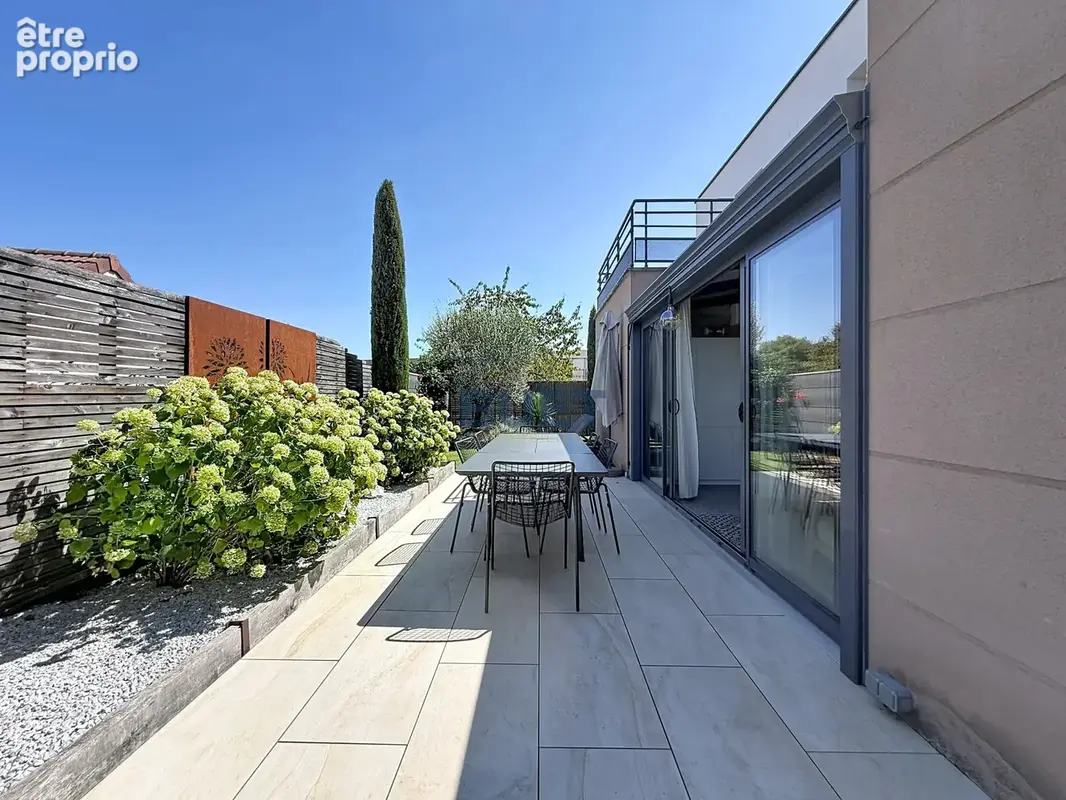 Maison 6 pièces   141 m2  Un bien contemporain aux prestations de qualité - photo 8