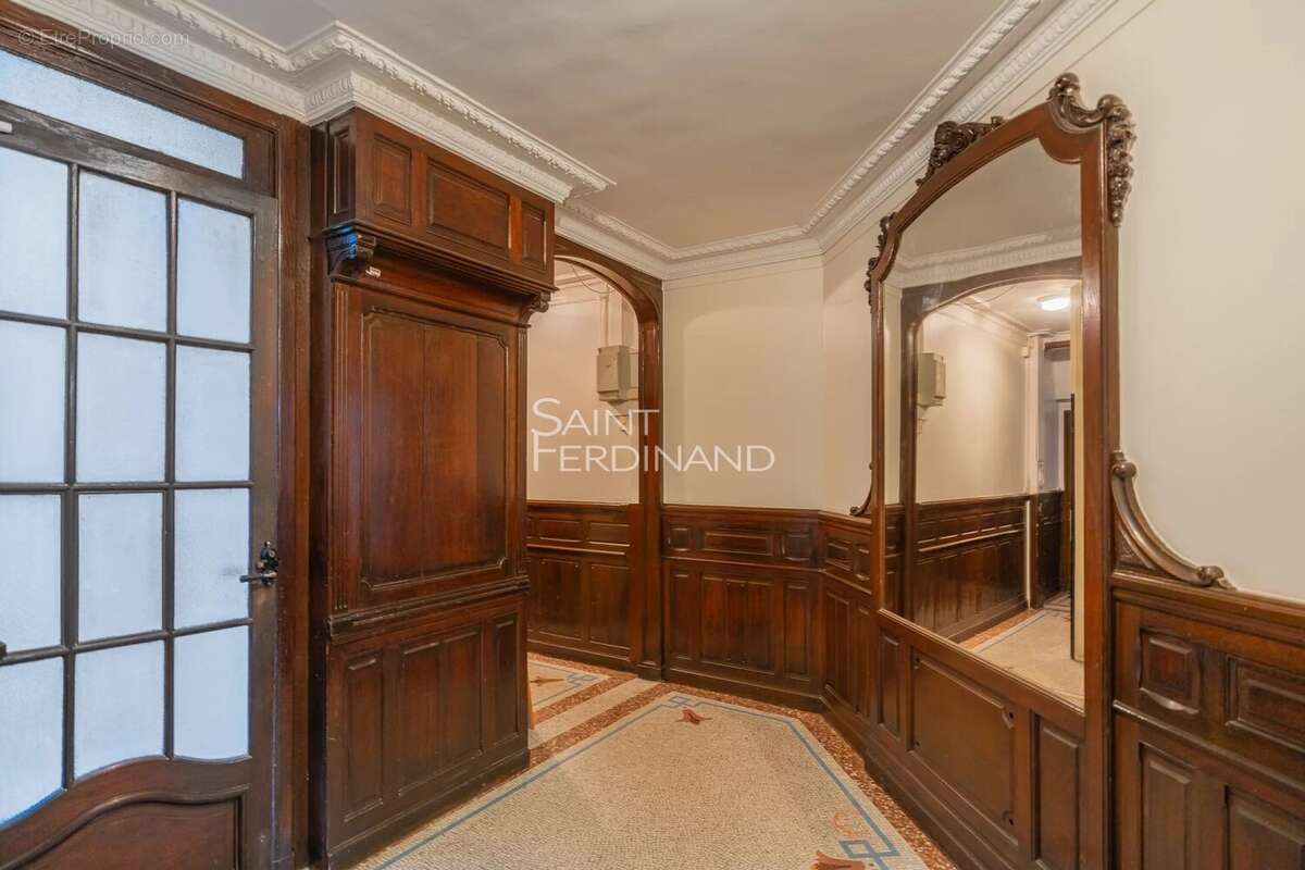 Appartement à PARIS-15E