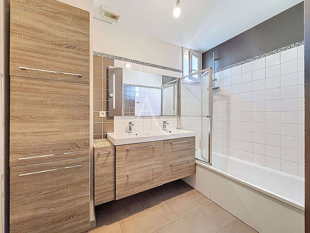 Maison à BRISSAC-QUINCE