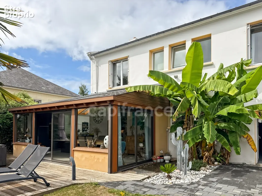 Maison à LE RELECQ-KERHUON