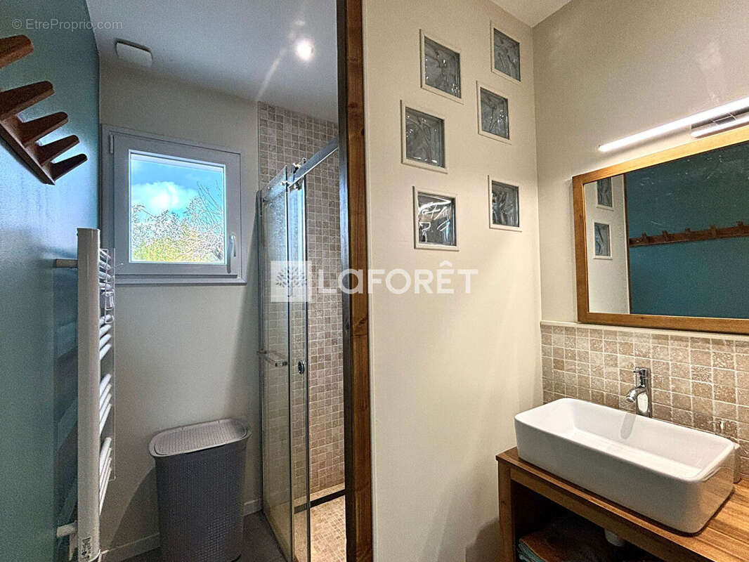 Maison Nieul Les Saintes 8 pièces 145 m2 - photo 9