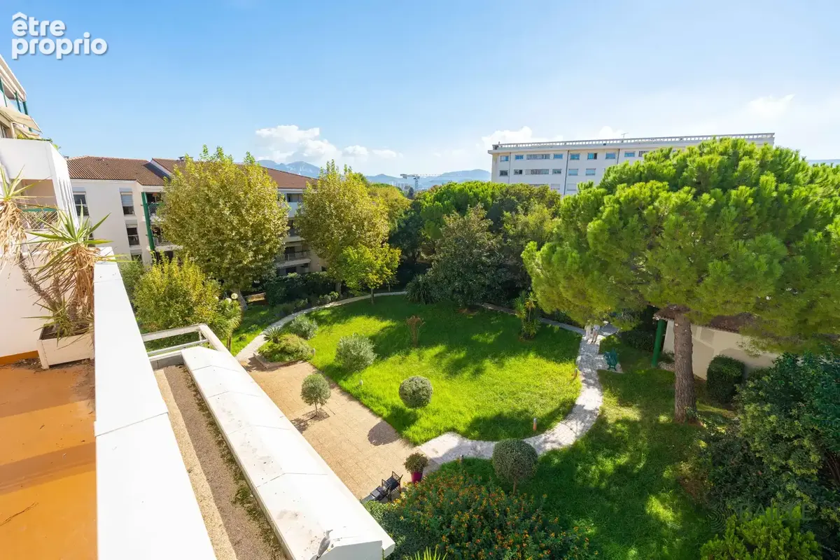 Appartement à MARSEILLE-8E