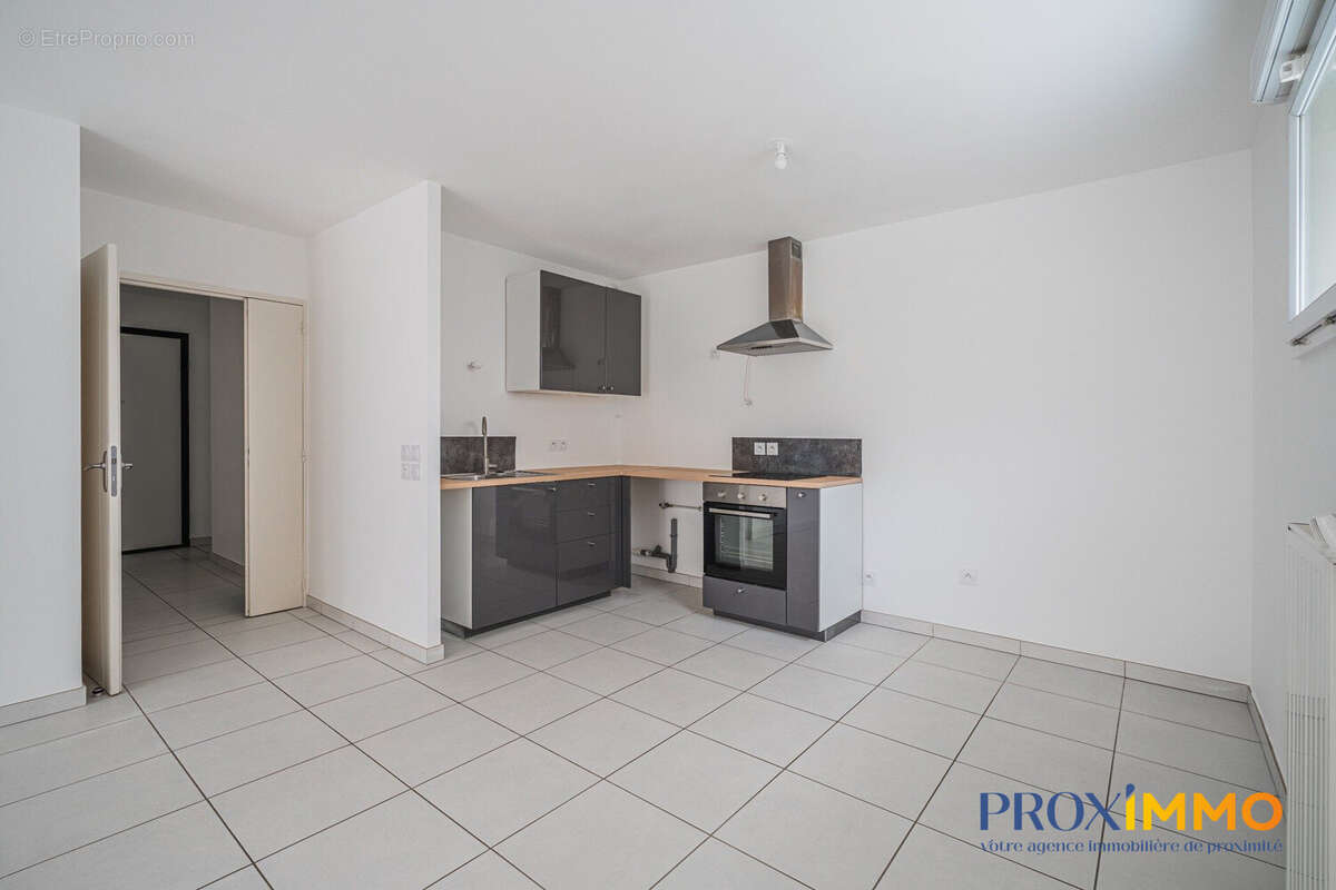Appartement 66 m² à Saint-Egreve  - photo 5