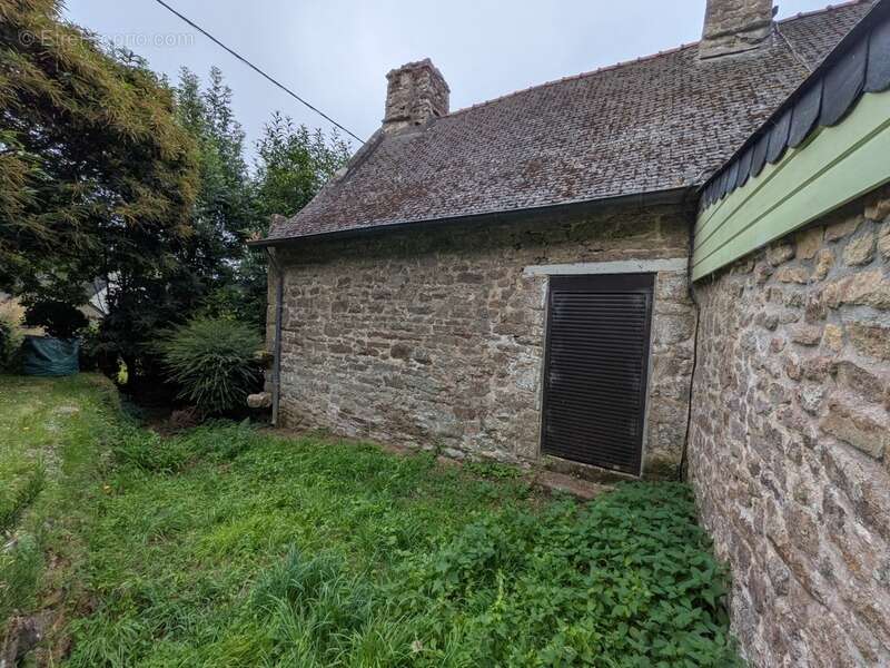 Guemene sur scorff maison en pierre 3 pieces de 53m² environ habitable parcelle de 108m² environ - photo 4