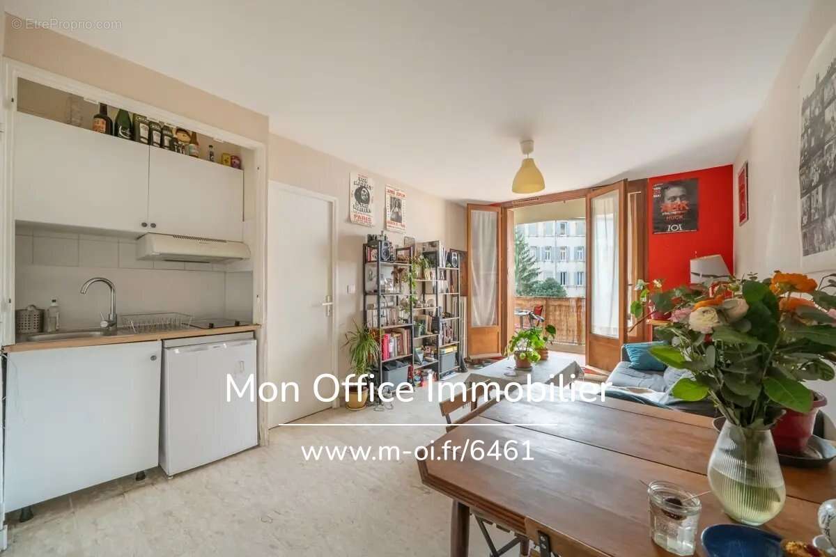 Appartement à MARSEILLE-5E