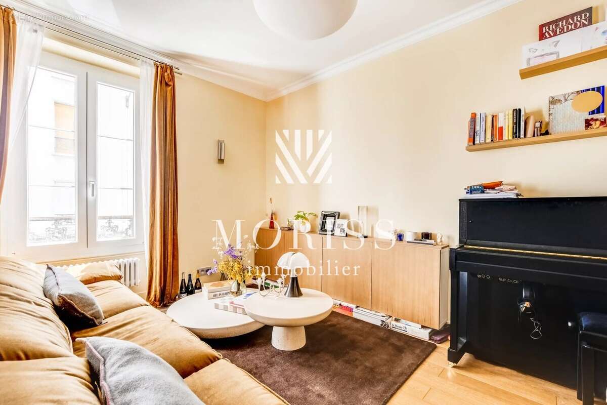 Appartement à PARIS-17E
