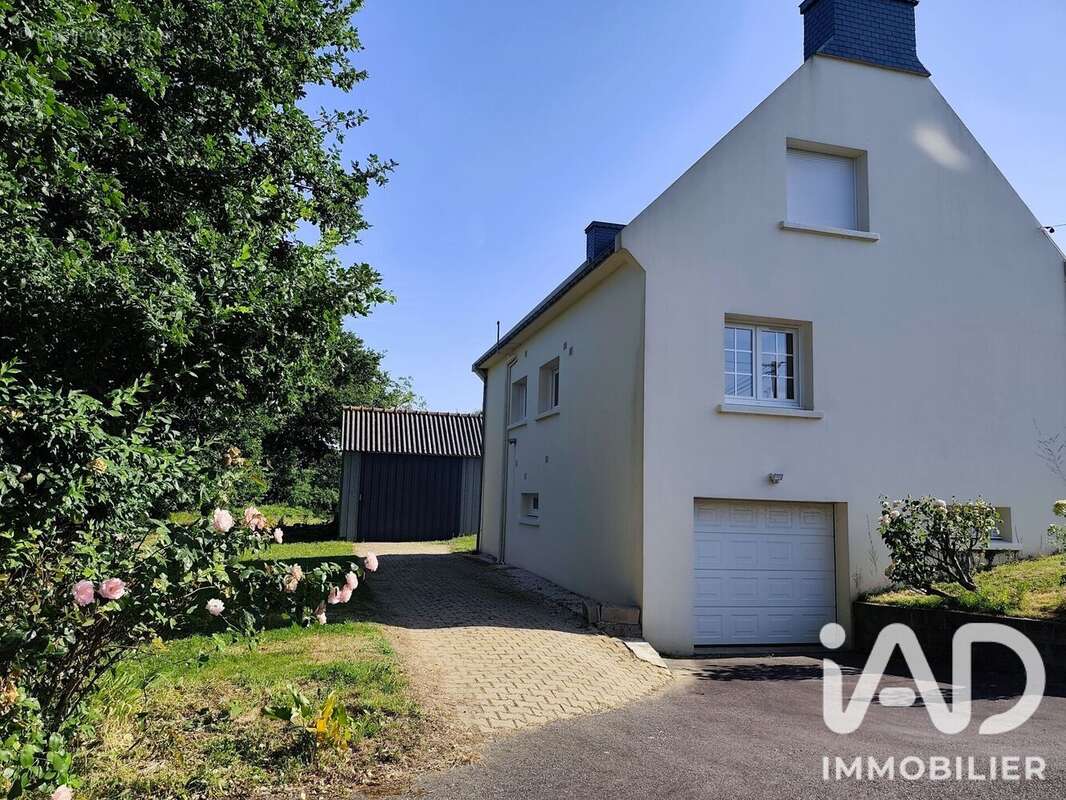 Maison 107 m² à Saint-Thuriau  - photo 3
