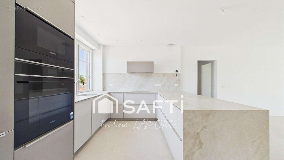 Maison 138 m² à Sainte-Soulle  - photo 4