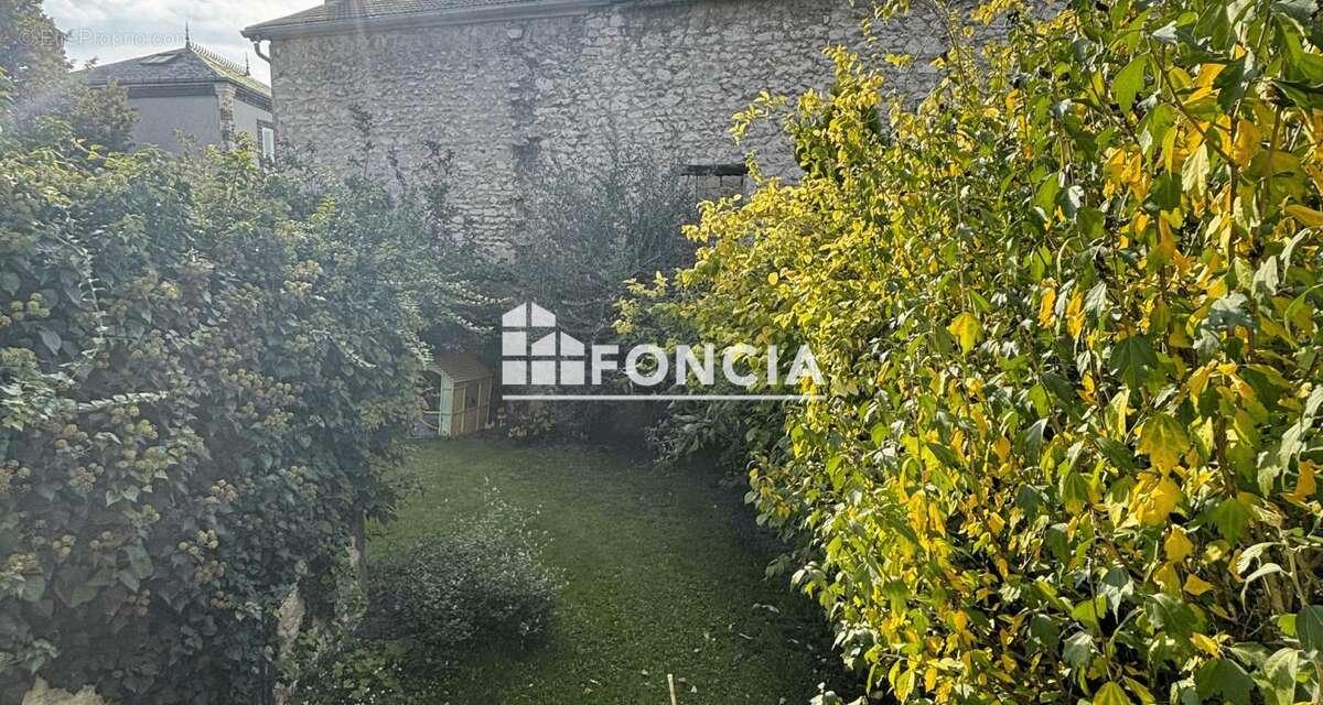 Maison à MONTEREAU-FAULT-YONNE