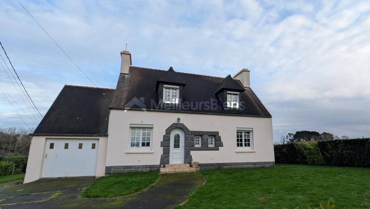 Maison à PLOUDANIEL