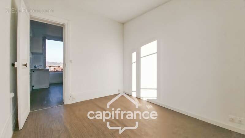Appartement à MAISONS-ALFORT