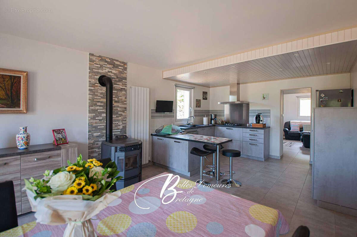 A vendre propriété ouverte sur son grand terrain constructible Côte de granit rose Bretagne - photo 8