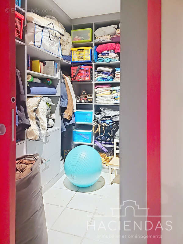 Maison à PELISSANNE