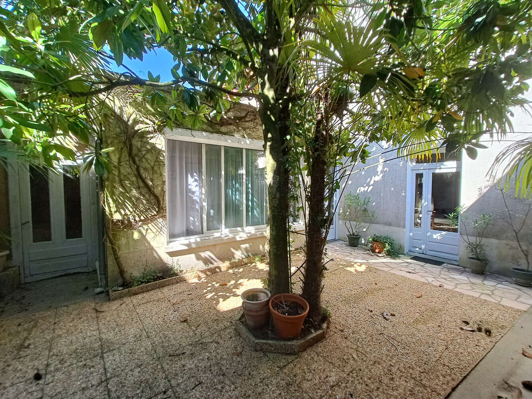 Maison à TOURNON-SAINT-MARTIN