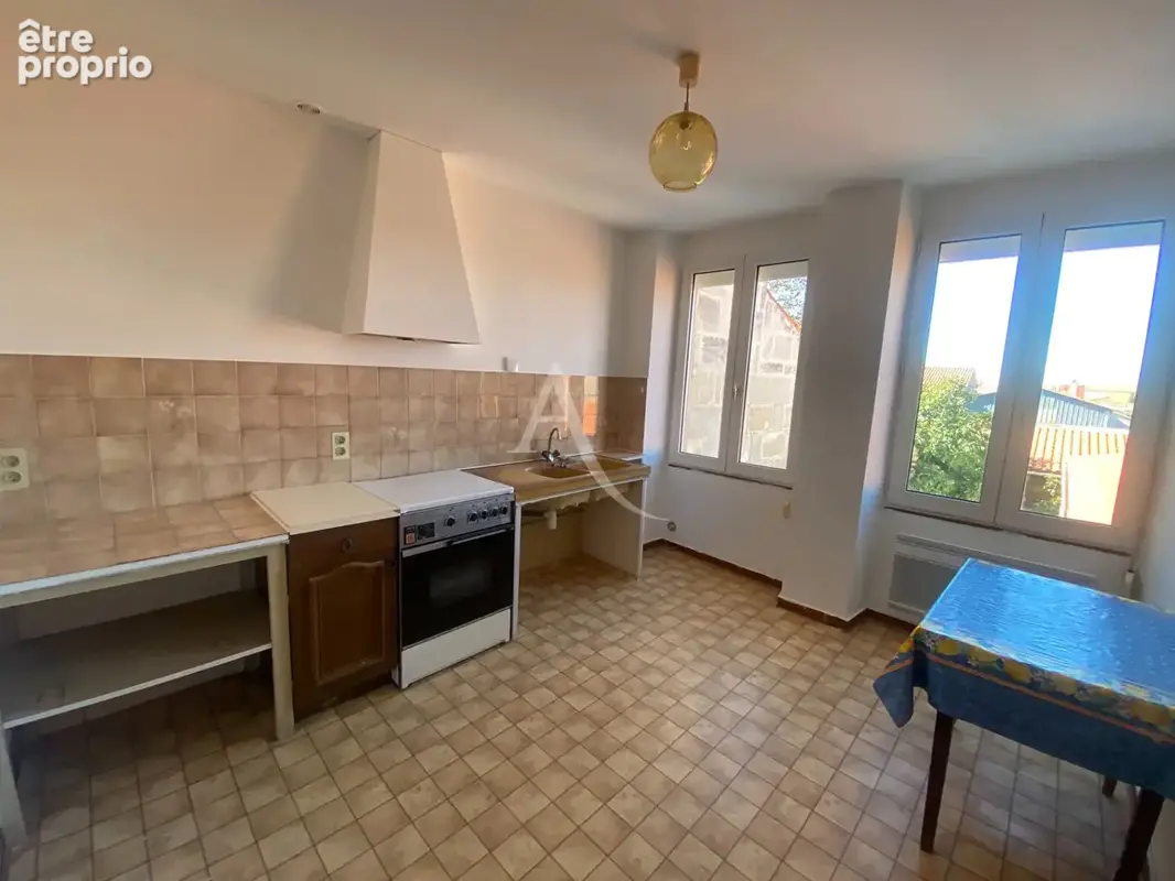 Maison de ville à étage avec jardin et dépendances - photo 13