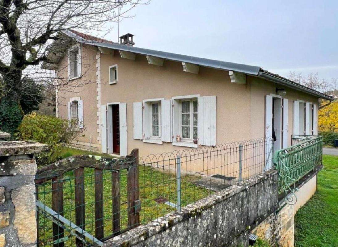Maison à NANTEUIL-EN-VALLEE