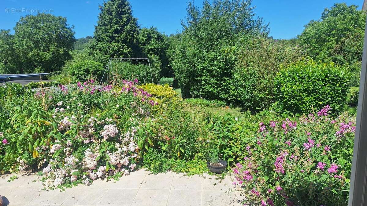 Maison 131 m² à Ablain-Saint-Nazaire  - photo 2