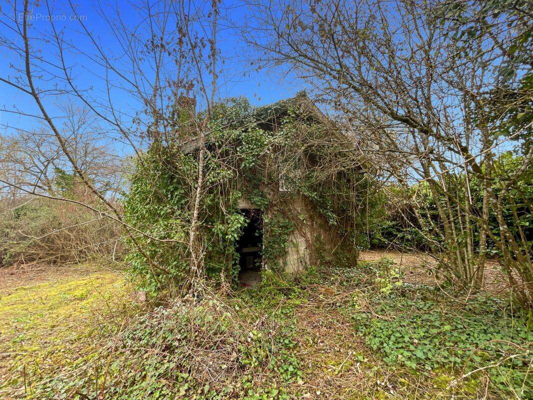 Maison à SAINT-GERMAIN-DU-SALEMBRE