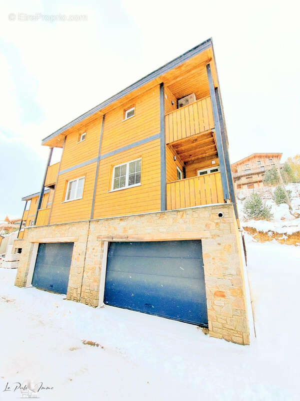 Maison à LES ANGLES