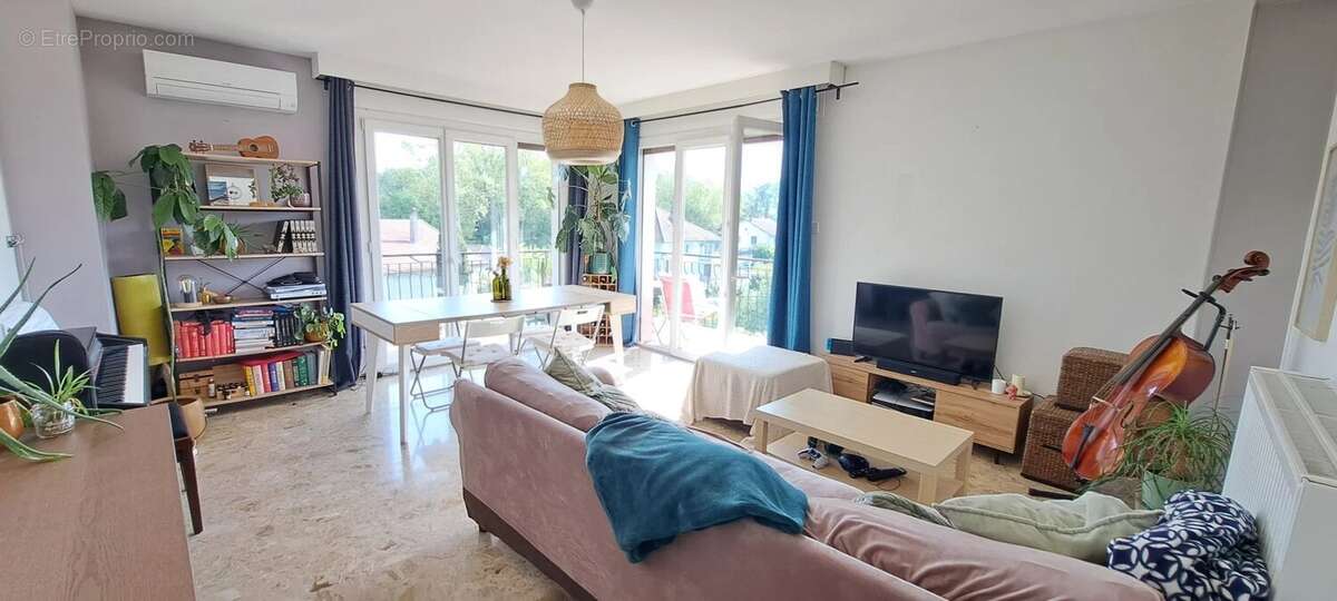 Appartement à LA TRONCHE