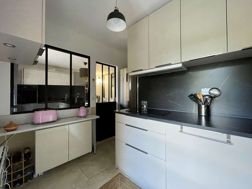 Appartement à SIX-FOURS-LES-PLAGES