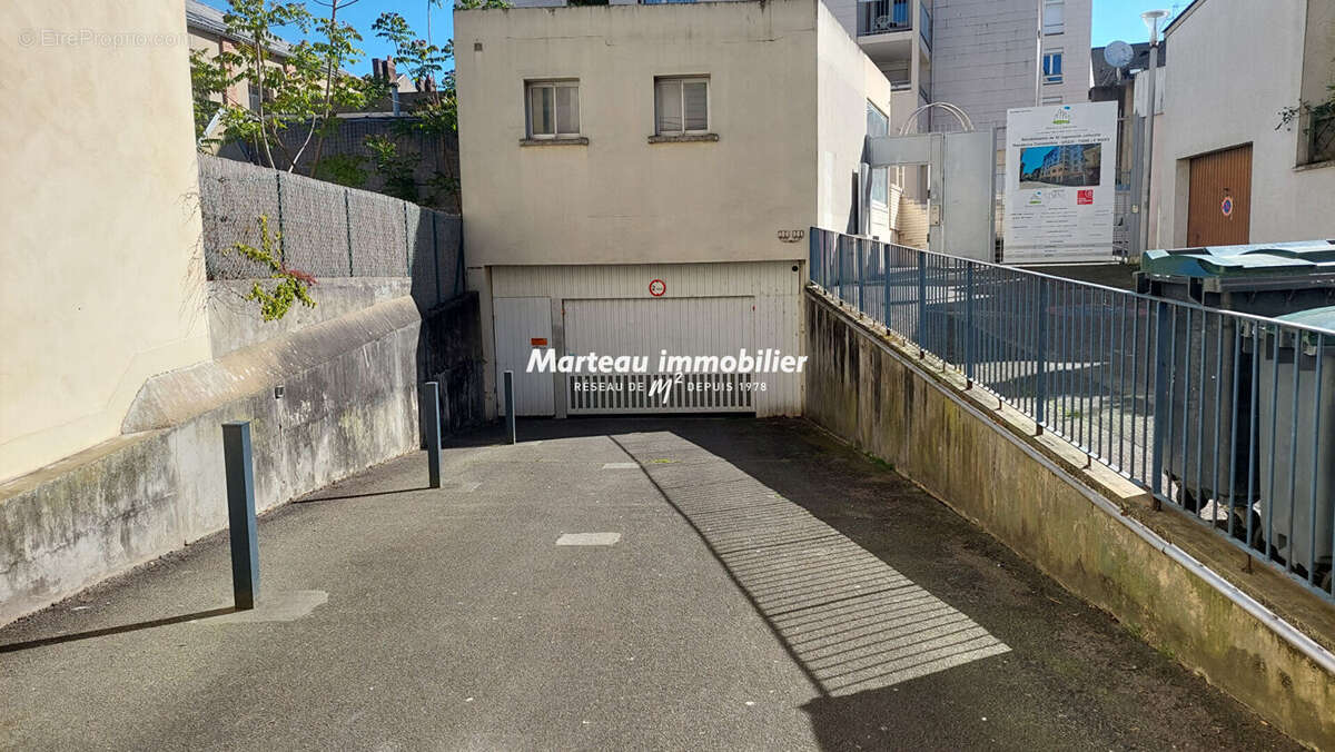 Parking à LE MANS