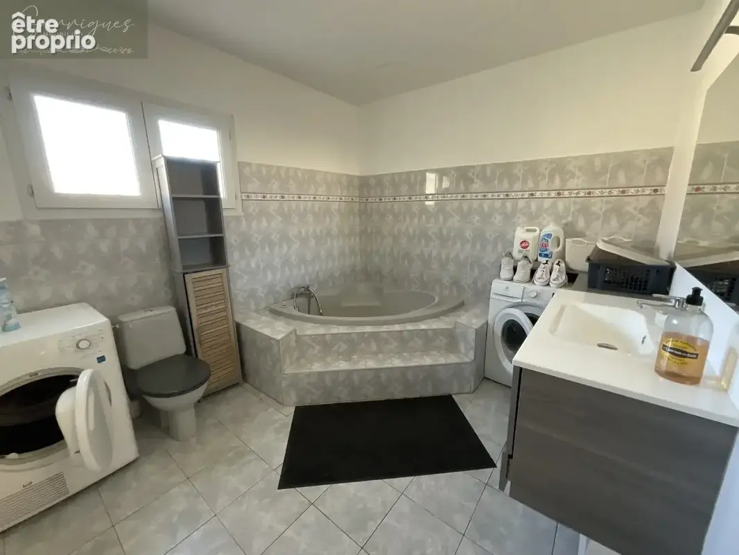 Milhaud, villa 6 pièces. - photo 9