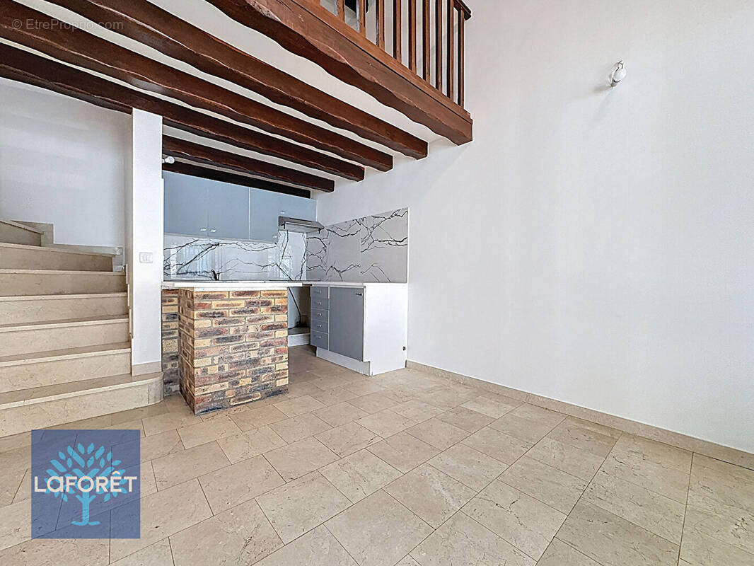 Maison à CHENNEVIERES-SUR-MARNE