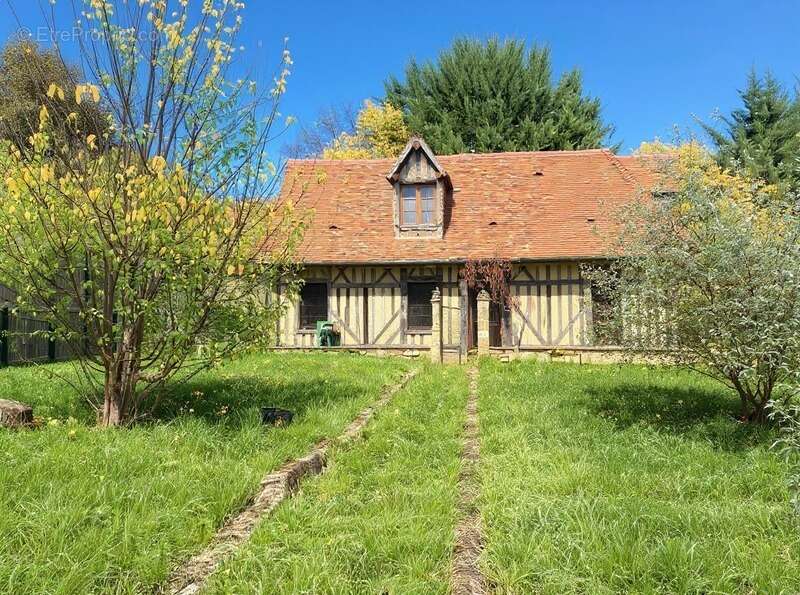 Maison à PONT-L'EVEQUE