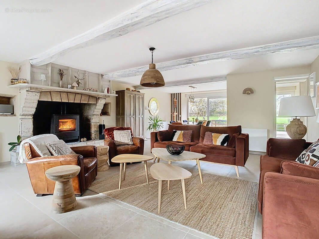 Maison à PICAUVILLE