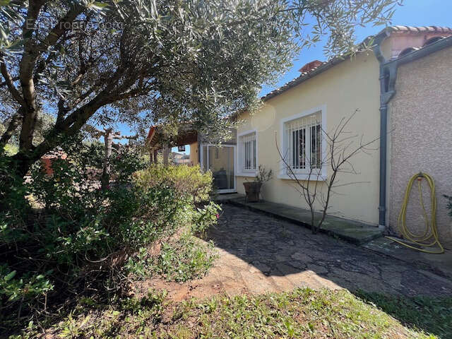 Maison à CAUNES-MINERVOIS