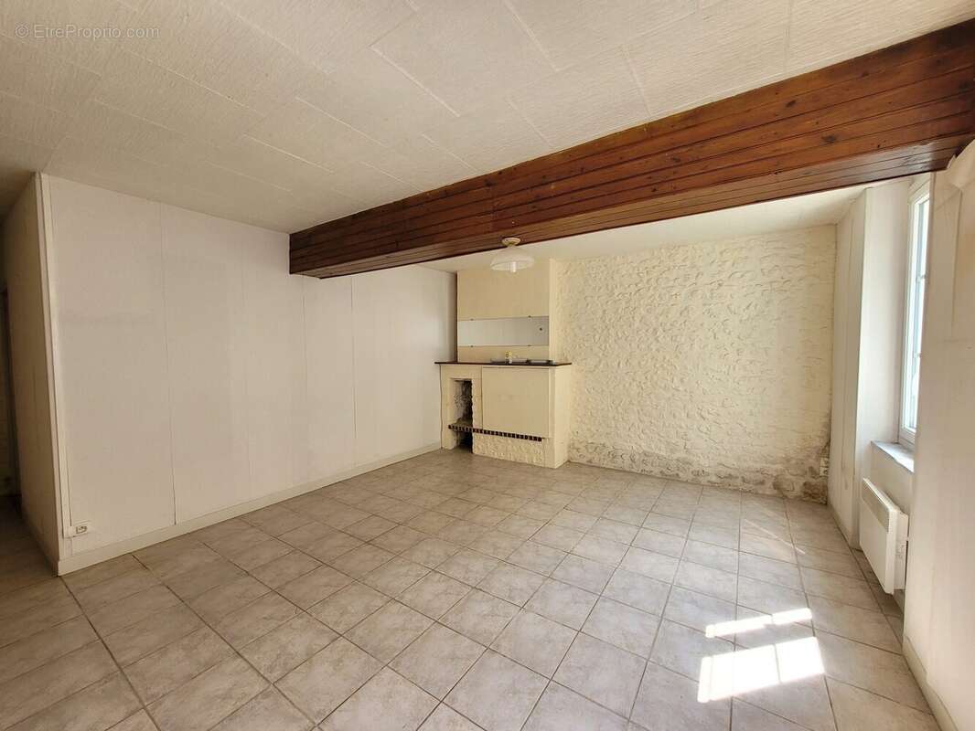 Maison 73 m² à Moutiers-Au-Perche  - photo 2