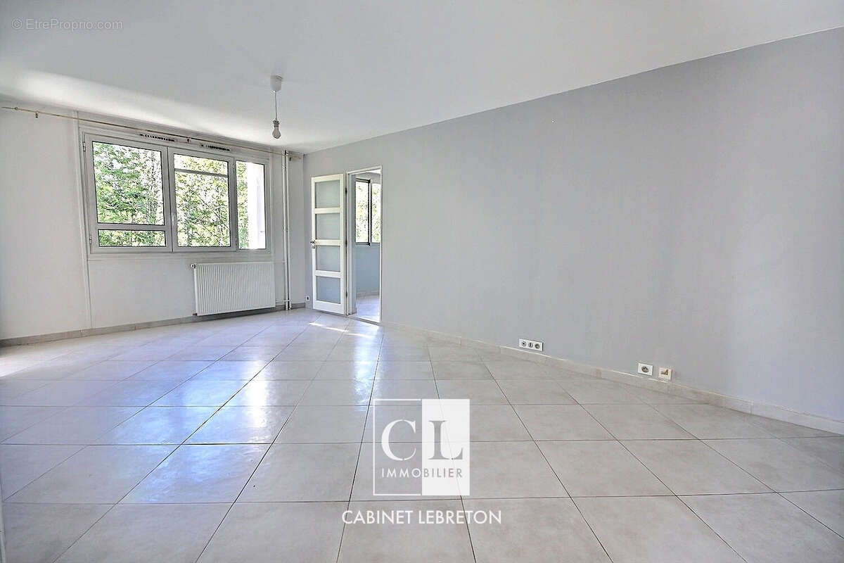 Appartement à MARSEILLE-10E