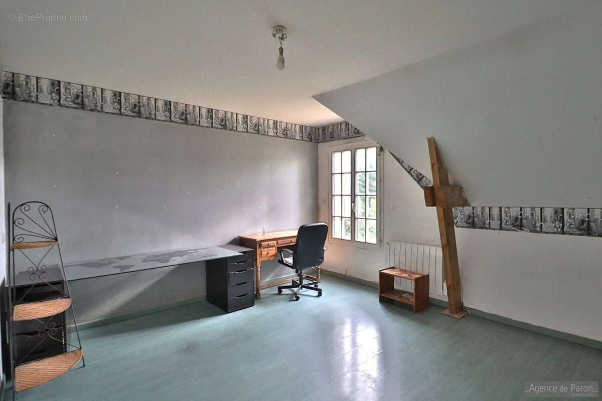 Maison à VERRIERES-LE-BUISSON