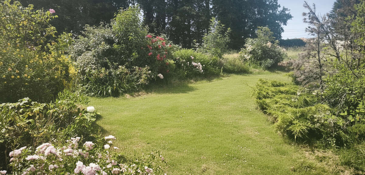 Maison individuelle récente avec garage et magnifique terrain arboré de 2000 m² - photo 2
