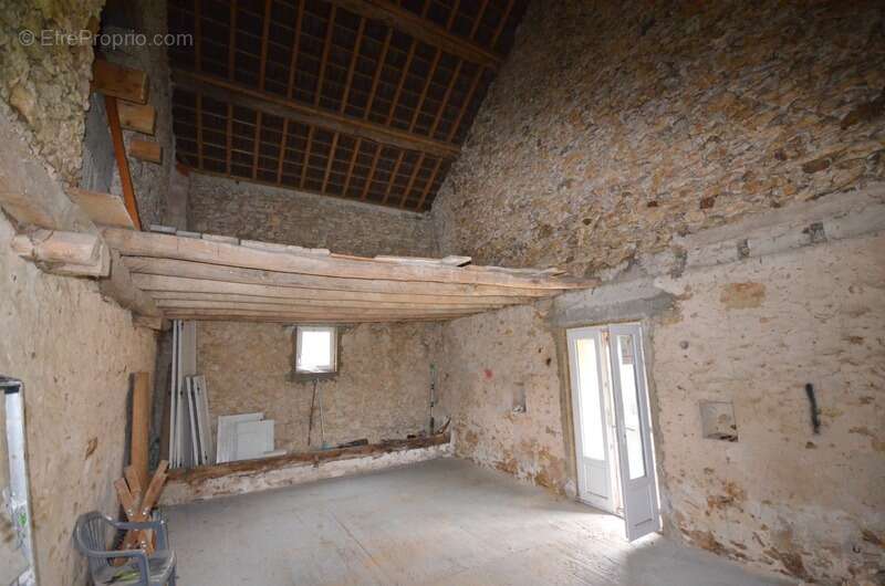 Maison à MONTMIRAIL