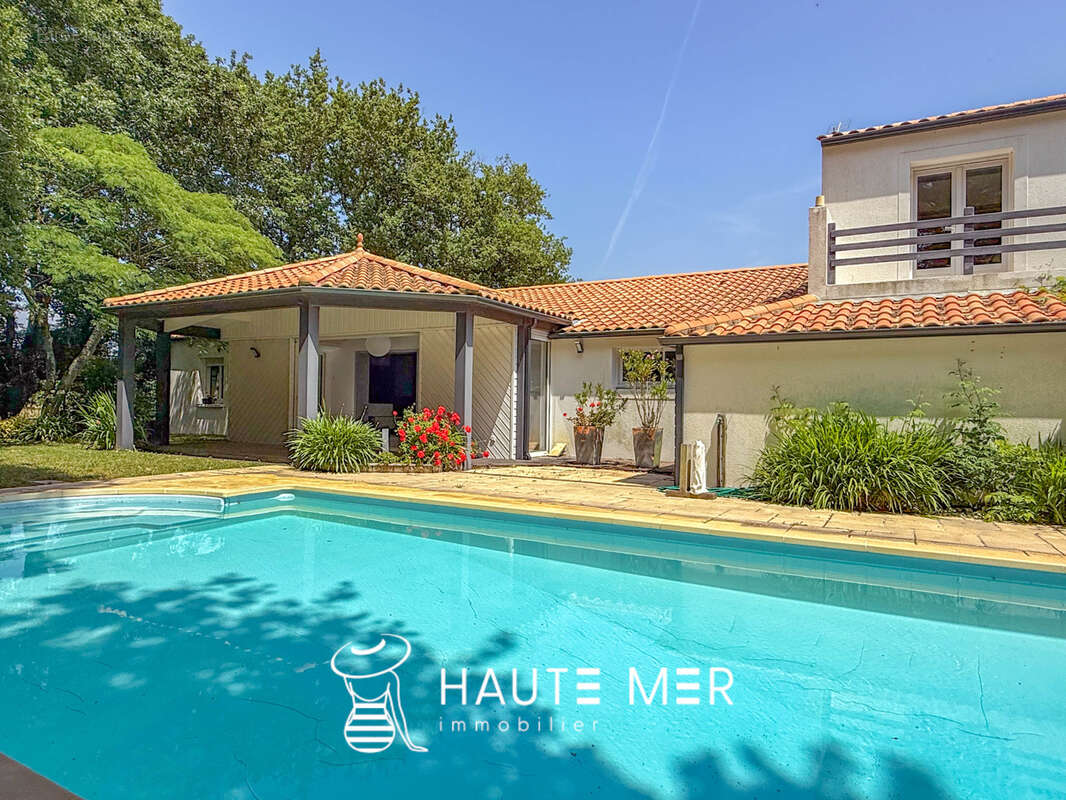 Maison à TALMONT-SAINT-HILAIRE