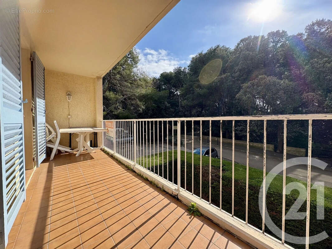 Appartement à SIX-FOURS-LES-PLAGES