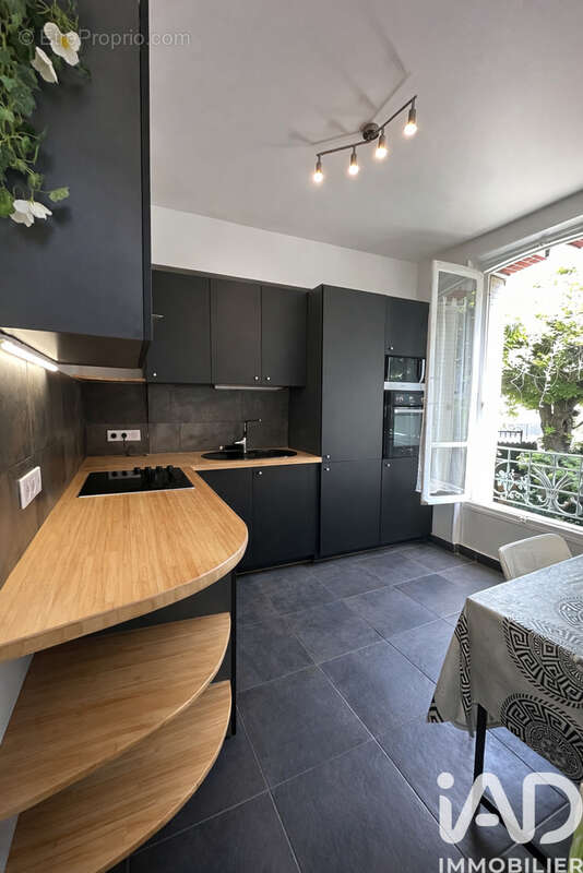 Photo 2 - Maison à VILLEMOMBLE